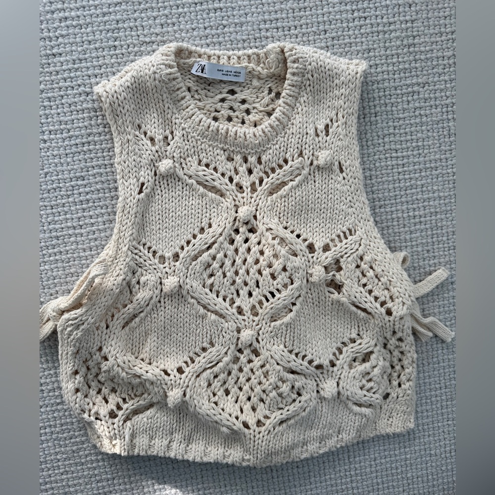 Zara Knit Crochet Sweater Tank Top Cream Open Knit Boho Sleeveless Small